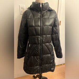 Andrew Marc LARGE Women’s Down Jacket Black
